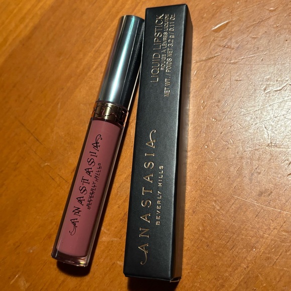 Anastasia Beverly Hills Liquid Lipstick Poet - Picture 4 of 13